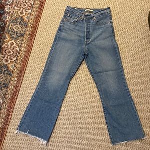 Levi’s Ribcage Crop Flare Jeans - Size 27